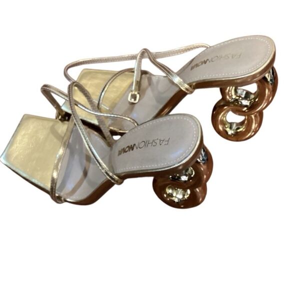 Fashion Nova Meet Me In Manhattan Heels - Gold size 7 - Picture 7 of 12